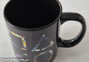 Caneca Sony Playstation que muda de cor com a temperatura