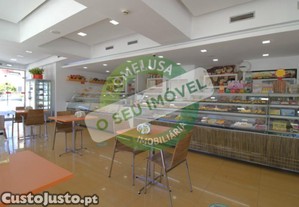 Espao Comercial Destinado A Pastelaria E...