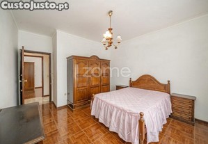 Moradia Em Serafão Com 2 Habitações E Lote De...