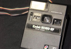 Máquina Fotográfica Kodak EK160-EF