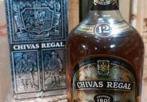 Whisky Chivas Regal 12 yaers  43% alc.