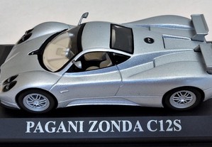 * Miniatura 1:43 Colecção Dream Cars Pagani Zonda C12 S (2000)