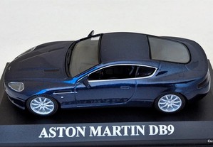 * Miniatura 1:43 Colecção Dream Cars Aston Martin DB9 (2004