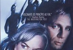A Invasão (2007) Nicole Kidman, Daniel Craig IMDB: 6.1