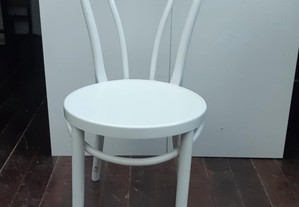 Cadeira Branca IKEA Ogla Interior Exterior Plástico Qualidade Design