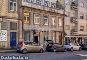 Moradia T1, Ilha 2 Pisos 1 Frente Mobilada, Rua...