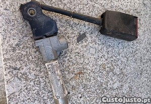 Encaixes dos cintos da Frente Renault