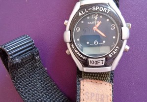 Relógio Sakura All Sport 100 FT com a bracelete original para arranjo.