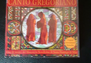 Canto Gregoriano - Coro de Monges do Mosteiro Beneditino de Santo Domingo de Silos