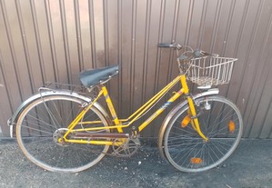 Bicicleta anriga JUVENTUS com cesto