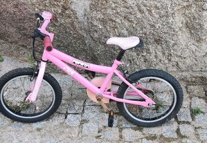 Bicicleta de criança dos 3 ao 5 anos