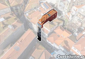 Prédio Renovado Em Alojamento Local, Na Rua De...