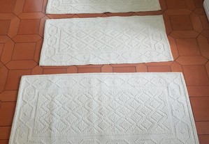 3Tapetes de quarto em lã