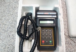 Antigo terminal de pagamento automático Multibanco - TPM