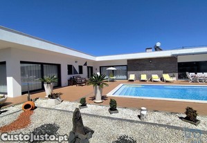 Casa / Villa T3 em Lamas e Cercal de 247,00 m²