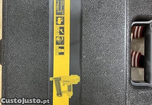 Dewalt pregadora e agrafador - usada