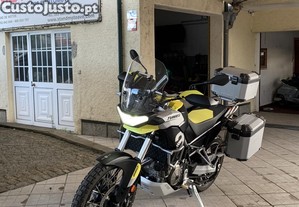 Aprilia Tuareg
