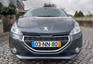 Peugeot 208 1.2 gasolina