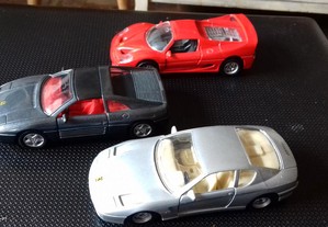 Ferrari 3 miniaturas Maisto escala 1/38