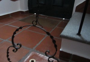 Candeeiro de teto, em ferro fundido, antigo
