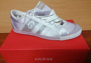 Sapatos Guess 41