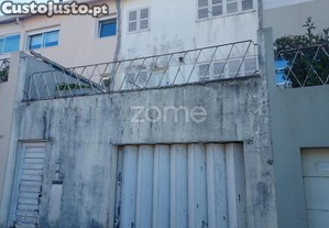 Moradia T3 Á Avenida Da Boavista