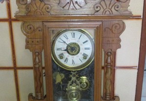 Relógio de parede em madeira antigo / vintage Boa Reguladora
