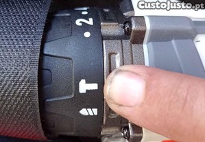 Aparafusadora elctrica+mala+carregador+2 baterias.Qualidade,durvel.