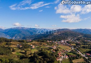 Moradia Com Terreno De 1.445 M2 -Vieira Do Minho