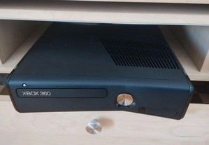 Xbox + Controle + Kinect+ 50jogos