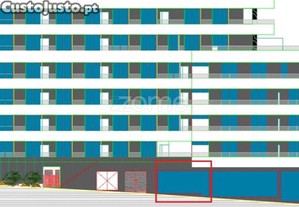 Loja C Com 96,30 M2 Em Freamunde, Paços De...