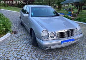 Mercedes-Benz E 300 Avangard
