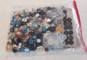 Conjunto de botões antigos, diversos 600 gramas