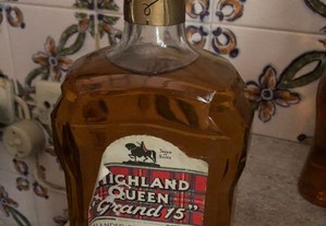 Garrafa de Whisky HIGHLAND QUEEN 15 anos