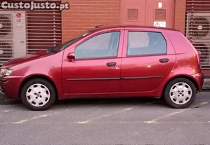 Fiat Punto 1.2 Gasolina - 02