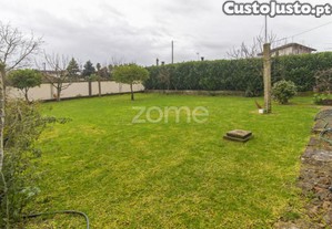 Moradia T3 Na Vila De Prado