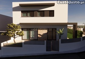 Moradia T3 nas Villas do Olival   Modernidade, Conforto e a Possibilidade de Piscina na Apela��o