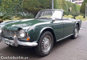 Triumph TR4