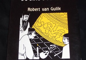 Livro Os Crimes do Sino Dourado Van Gulik Difel