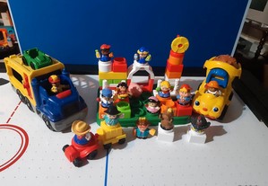 Conjunto de brinquedos Little People da Fisher Price como novos