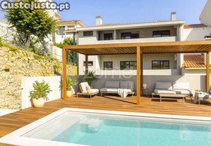 Apartamento T1+1 Novo Na Rua Monte Cativo Em...