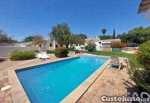 Casa / Villa T4 em Boliqueime de 278,00 m²