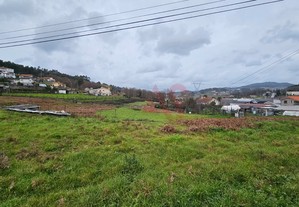 Terreno Para Construção Com 8.300M2 Em Lordelo, Guimarães