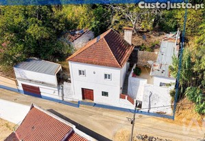 Casa / Villa T2 em Aldeia Galega da Merceana e Aldeia Gavinha de 85,00 m²