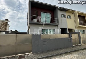 Exelente moradia t3 em mindelo a 350 metros da praia