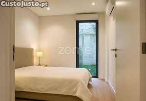 Apartamento T1 Próximo Ao Metro Da Trindade -...