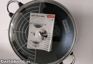 Wok em ferro fundido