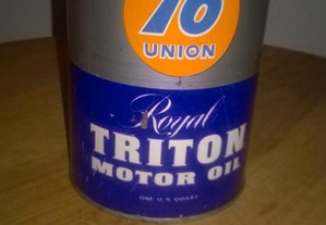 Vintage Triton 76 Motor Oil