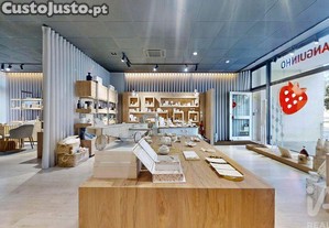 Loja / Estabelecimento Comercial em Cidade da Maia de 97,00 m²