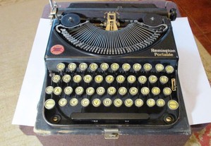 Seculo XX - Maquina de escrever Remington Portable